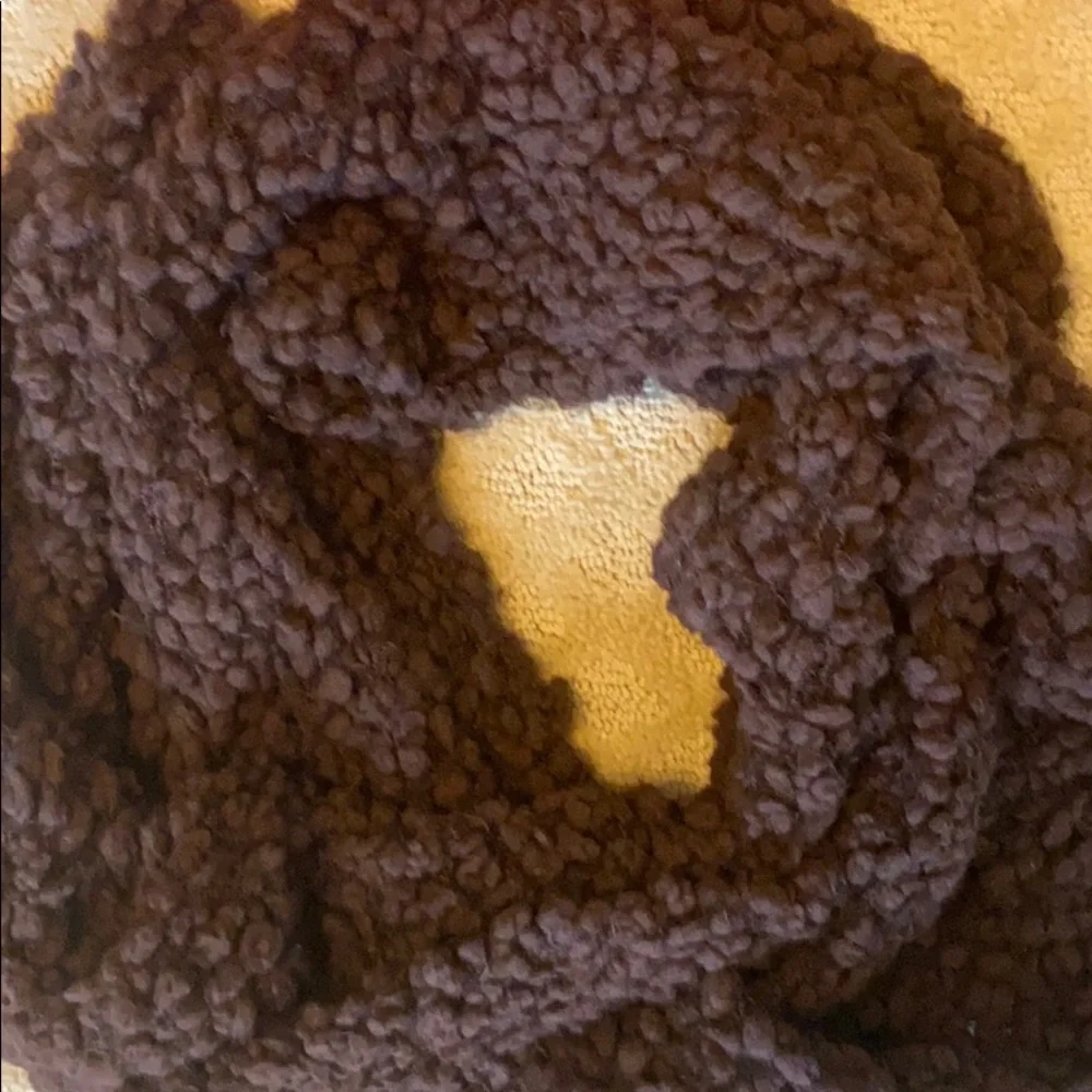 2 scarfs one pink w/ glitter one brown OS